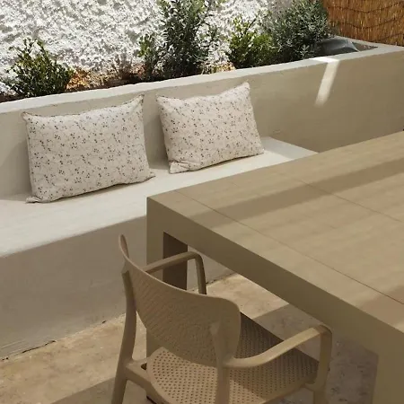 Zephyros - * Áyios Nikítas